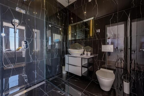 Thumbnail 4782848 - 9