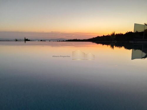 Thumbnail 4782848 - 12