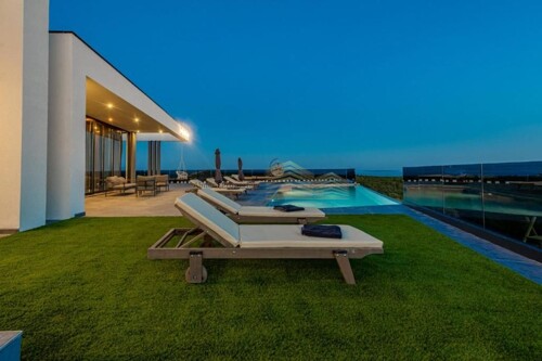 Thumbnail 4782852 - 11