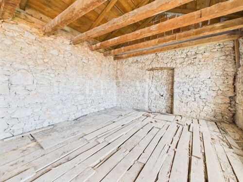 Bribir - autentična kamena kuća