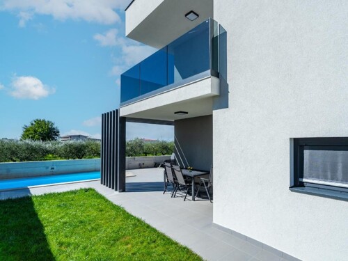 Thumbnail 4782856 - 9