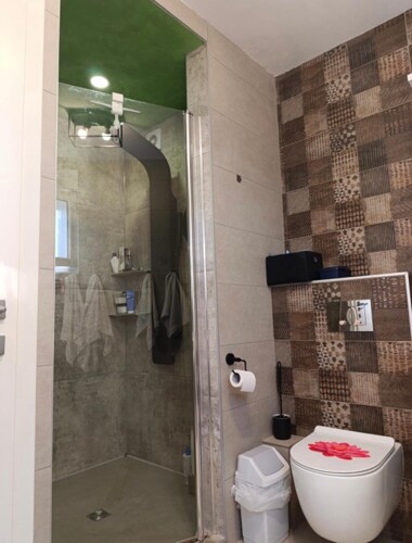 Thumbnail 4782865 - 10