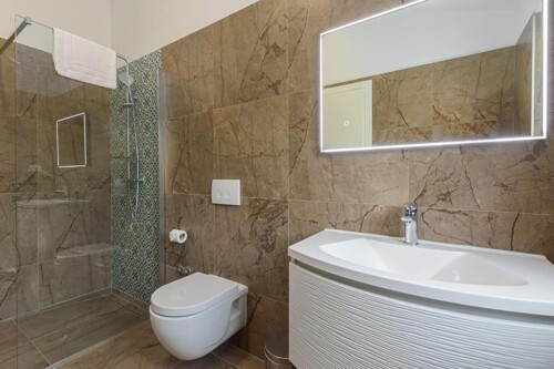 Thumbnail 4782871 - 12