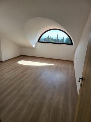 Thumbnail 4782873 - 12