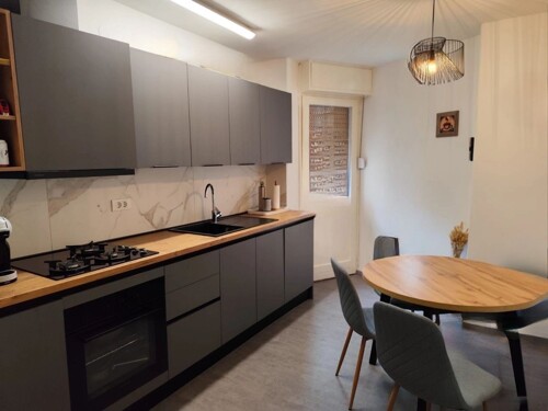 Thumbnail 4782875 - 3