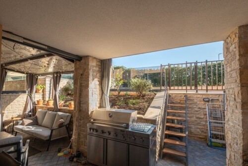 ODLIČAN STAN U BLIZINI MORA, MEDULIN!PRILIKA!