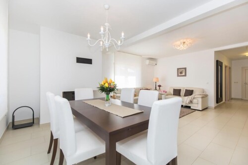 Thumbnail 4782882 - 10