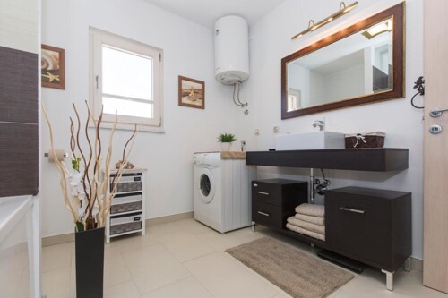 Thumbnail 4782882 - 19