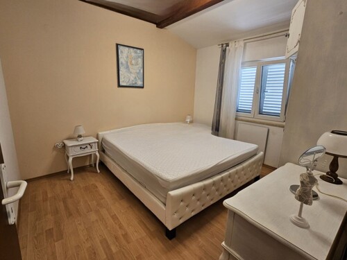 Thumbnail 4782889 - 10