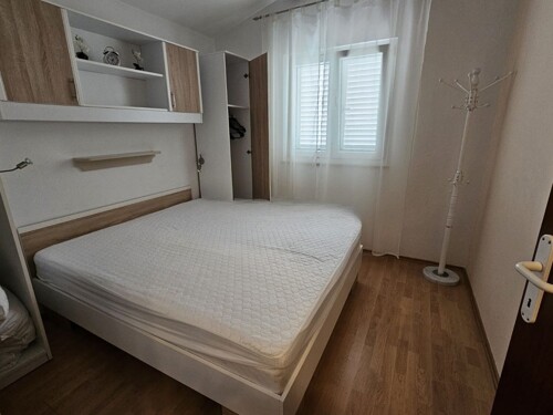 Thumbnail 4782889 - 11