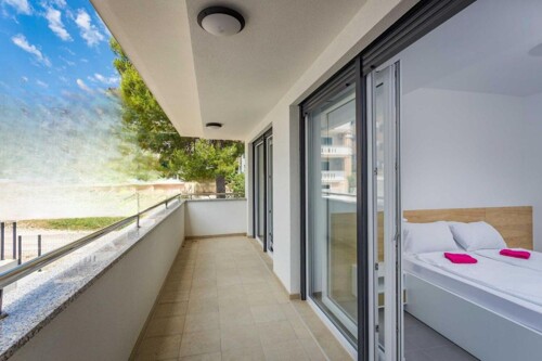 Thumbnail 4782897 - 8