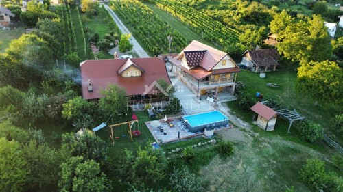 Turističko imanje Voloder, 9770 m2