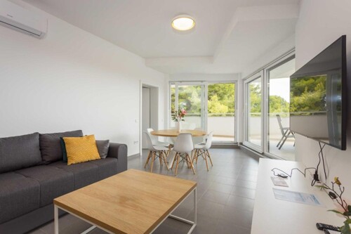 MODERAN STAN PENTHOUSE S POGLEDOM NA MORE