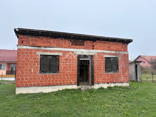 Građevinsko zemljište, 671 m2, Žabno