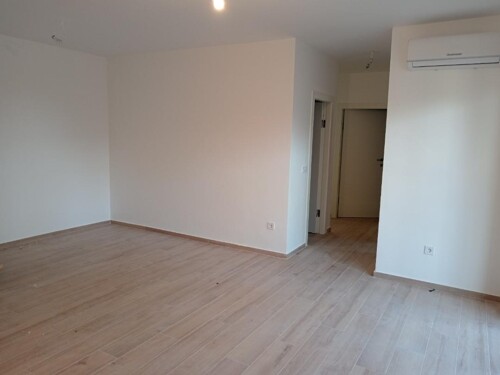 Thumbnail 4782904 - 5