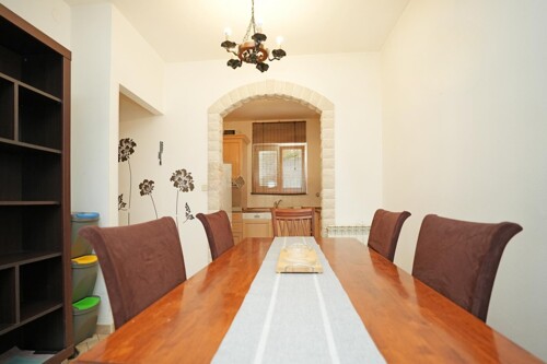 STAN U PRIZEMLJU S TERASOM,ŠTINJAN