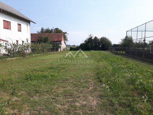 Petruševec, građevinsko zemljište 1270 m2 za obiteljsku kuću