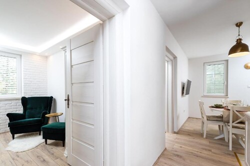 Thumbnail 4782919 - 6