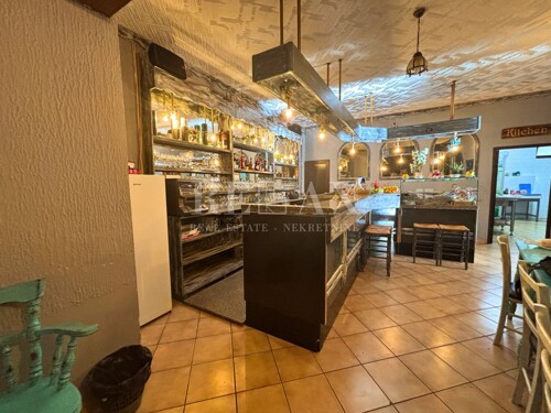 Rijeka, Mlaka - opremljen poslovni prostor sa stambenim dije