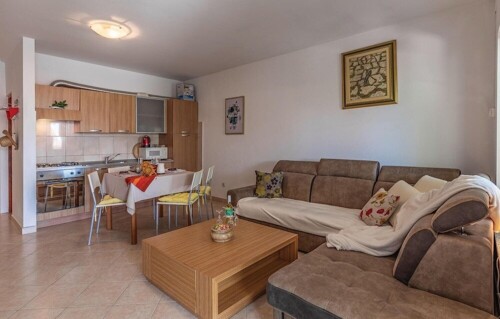 Thumbnail 4782928 - 7