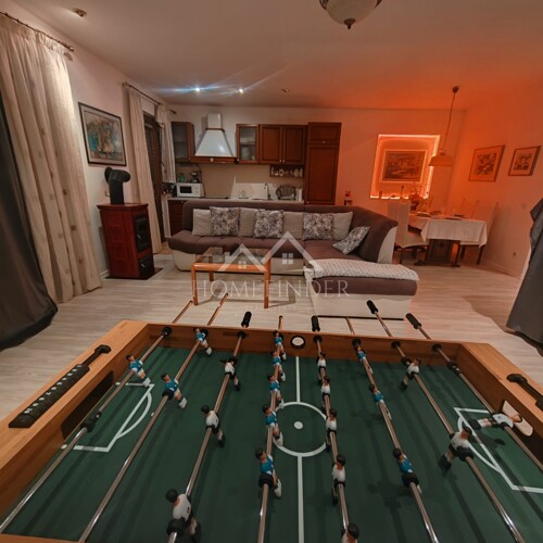 Stan / Apartman, 71 m², Otok Krk, Malinska – Okućnica 100m2