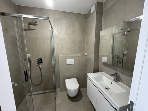 Thumbnail 4782935 - 7