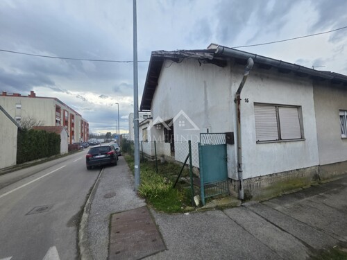 Kuća, 62m2, Tomićev Put, Za adaptaciju