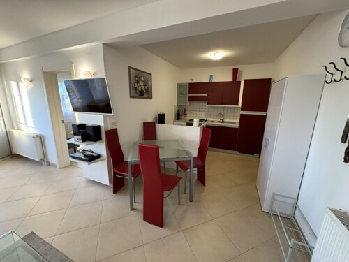 PREKRASANI OSUNČANI STAN TIK UZ MORE,MEDULIN