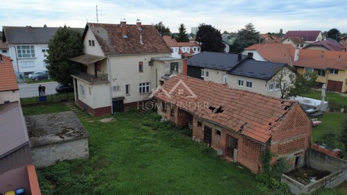 Kuća s velikim građevinskim zemljištem, 115m2, Varaždin