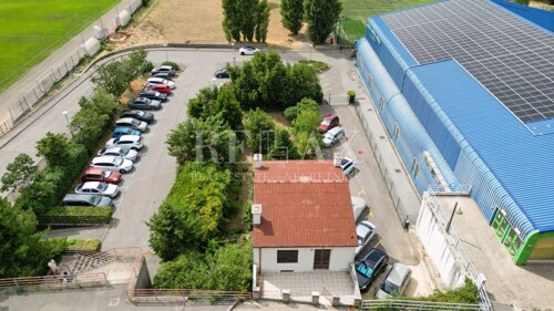 Crikvenica - kuća s okućnicom u blizini centra