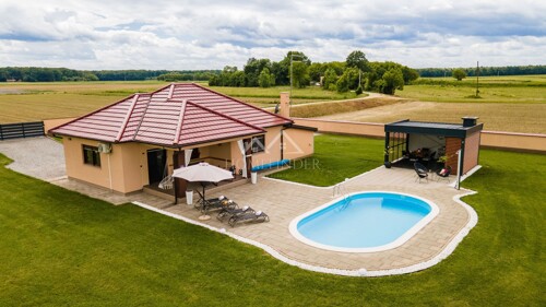 Kuća s bazenom, Pitomača, 120 m²