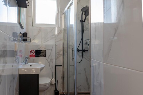 Thumbnail 4782975 - 21