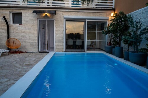 Thumbnail 4782975 - 3