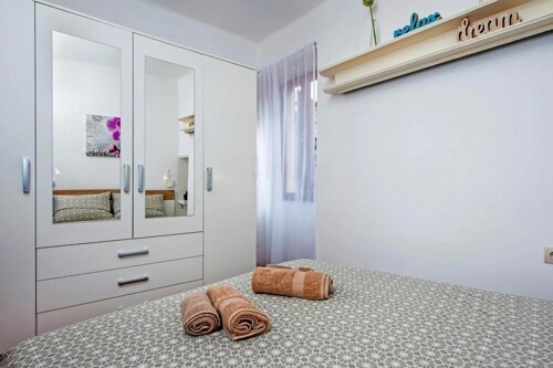 Thumbnail 4782977 - 11