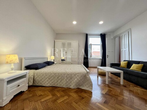 Rijeka, Potok - Gospodski trosobni stan 114 m2