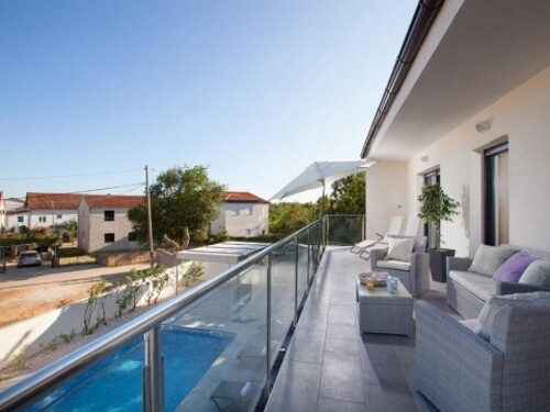 Thumbnail 4782984 - 8