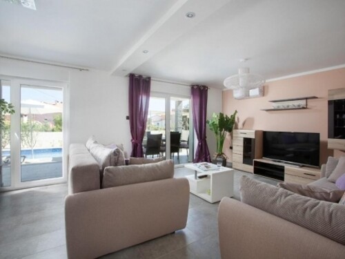 Thumbnail 4782984 - 10