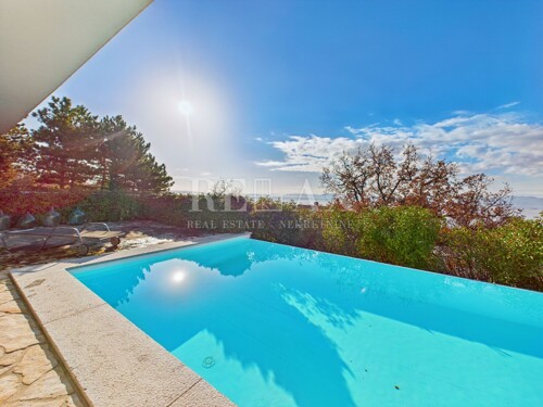 Kostrena - vila s bazenom i pogledom na more