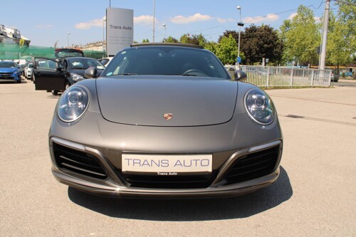 Porsche 911 Carrera 4 - reg 3/2026