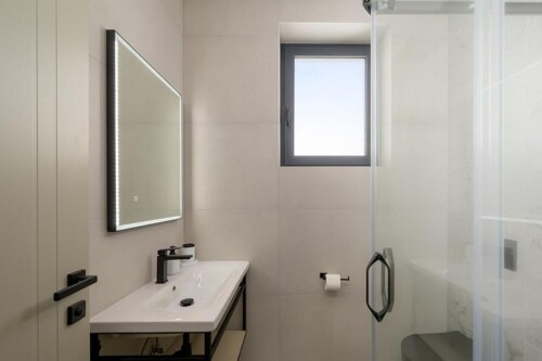 Thumbnail 4783002 - 16