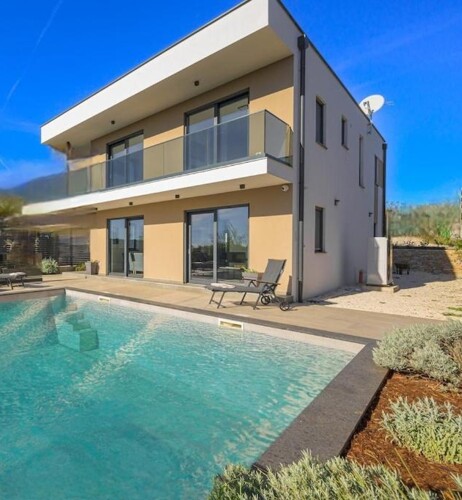 Thumbnail 4783002 - 3