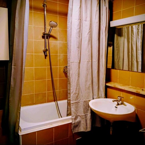 Thumbnail 4783004 - 5