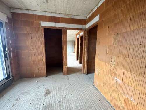 Thumbnail 4783012 - 4