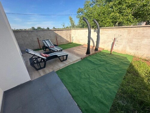 Thumbnail 4783015 - 10