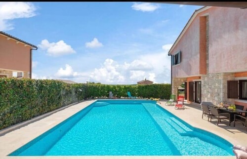 Thumbnail 4783018 - 4