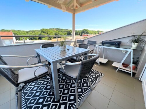 Thumbnail 4783020 - 4