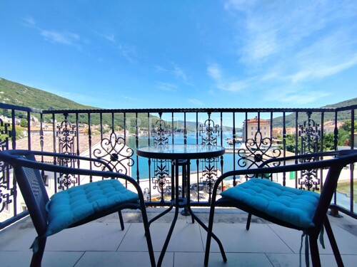 Bakar - prostrana kuća u blizini mora