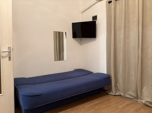 Thumbnail 4783028 - 9