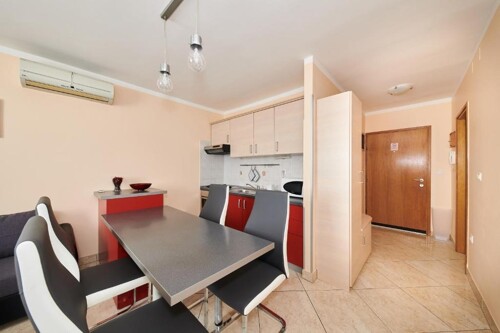 PREKRASAN STAN U BLIZINI MORA,UMAG!