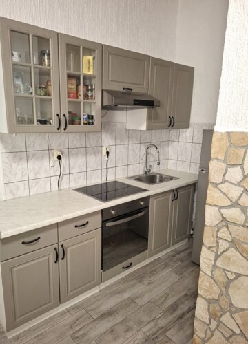 Thumbnail 4783032 - 3